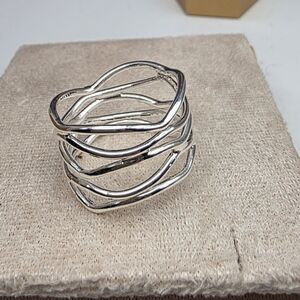 Elegant Silver Wave Ring (019)